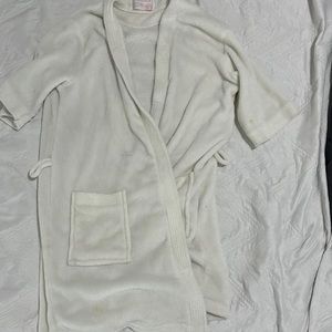 the cozy corner white robe